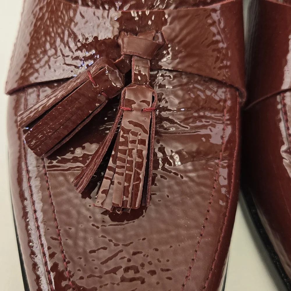 Donald J. Pliner Glossy Patent Leather Maroon Loafers with Tassels